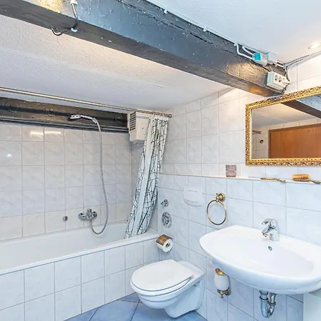 Fewo1846 - Lille Petuhtante I - Elegante Vintage-wohnung Im Stadtzentrum Fuer 2 Personen דירה *
